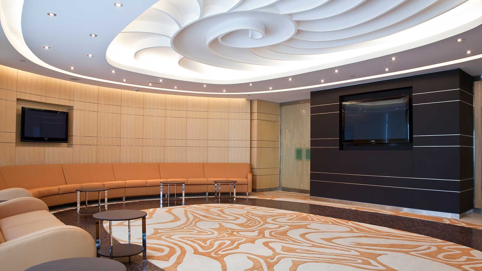 Reception lounge with sculpted plaster ceiling, delivered by El Jaroudi
